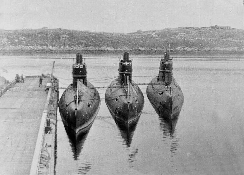 Гремиха. Подводные лодки проекта 611