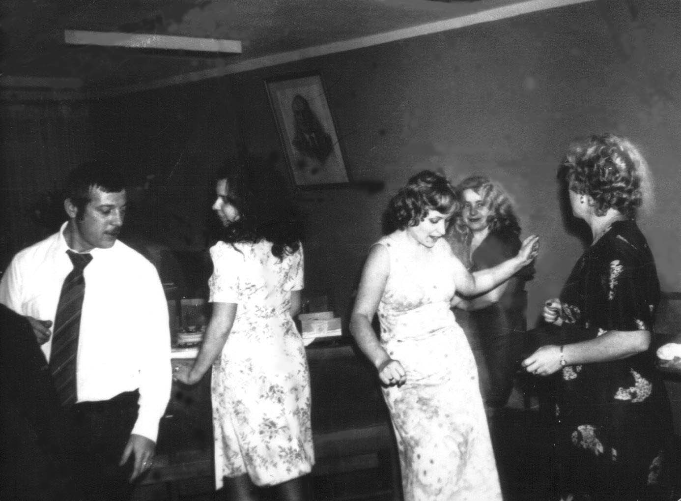 Горки Рогачевские. Новый 1977 год. Танцы